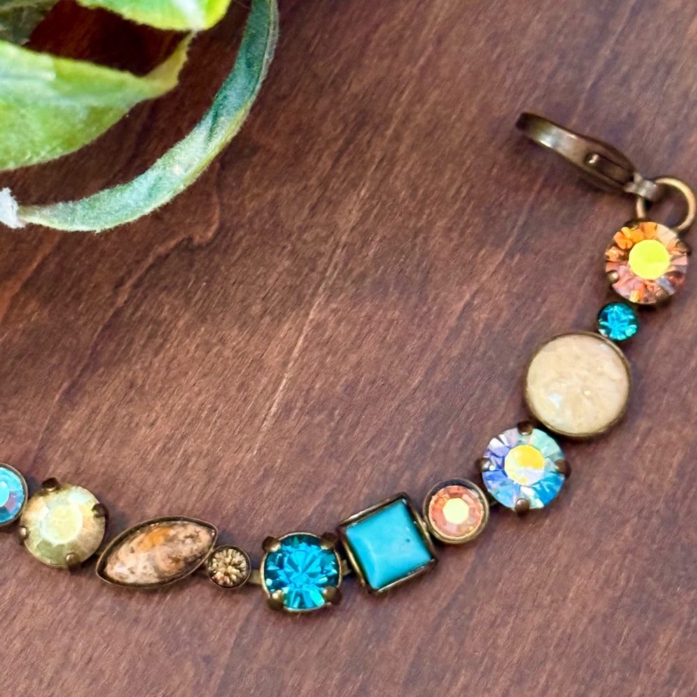 Lovely Sorrelli Vintage Handcrafted Bracelet - Picture 9 of 16